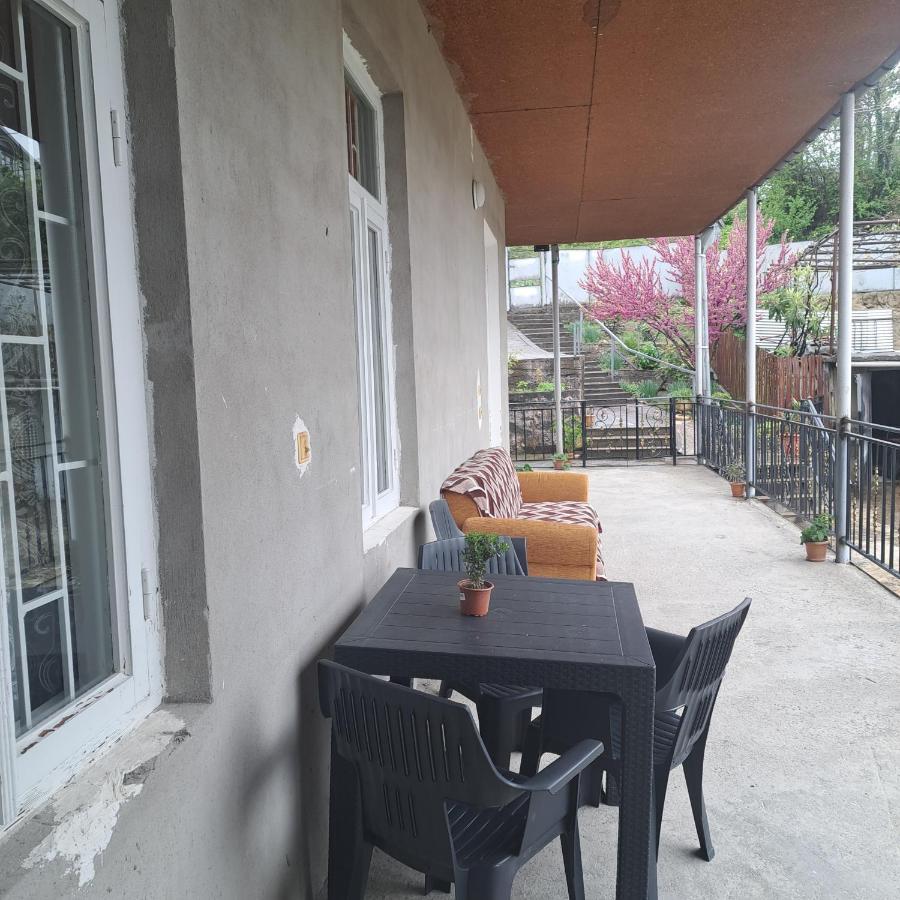 Ferienhaus Nika House Zqaltubo